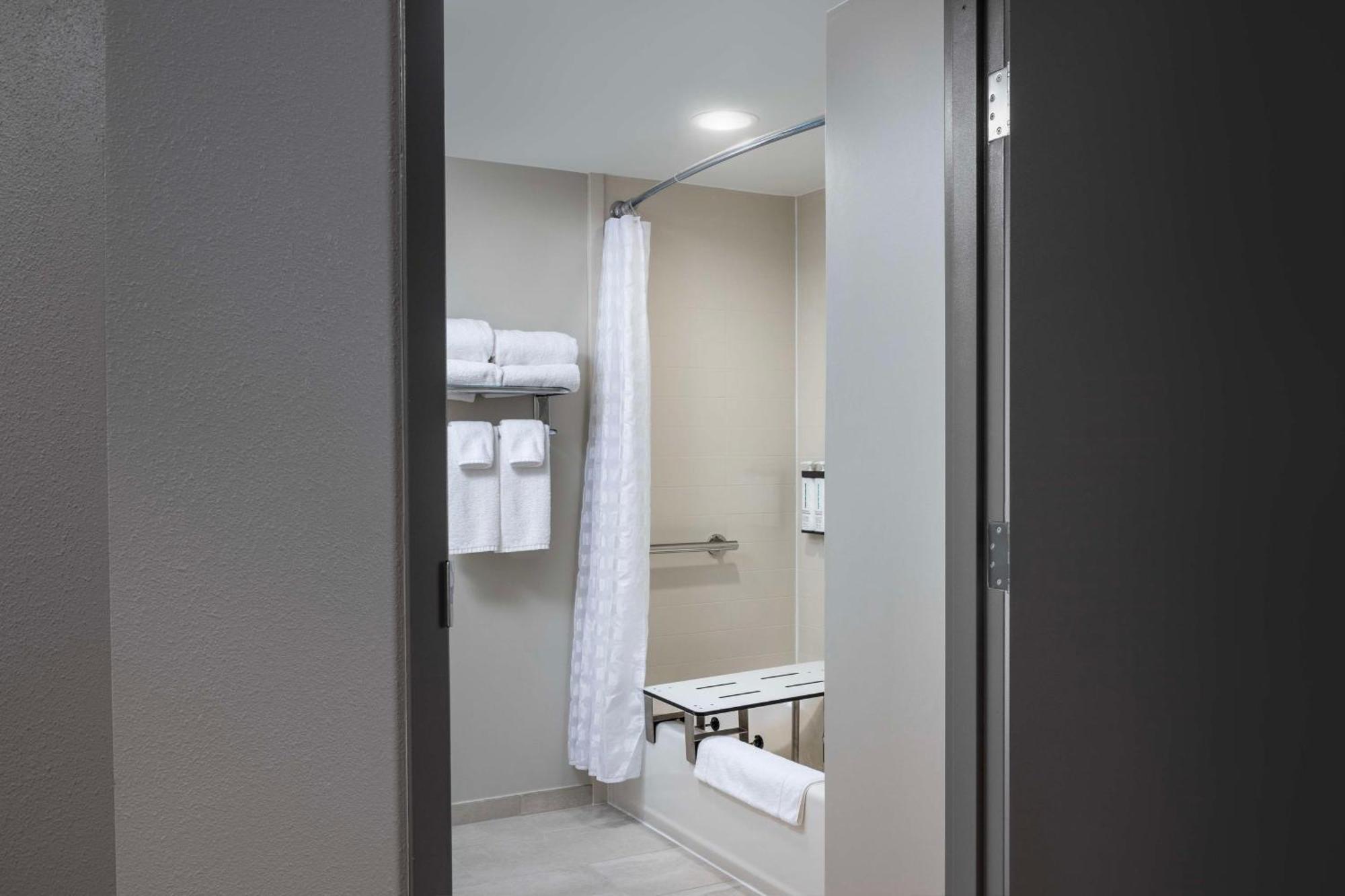 Hyatt Place Detroit/Utica Dış mekan fotoğraf