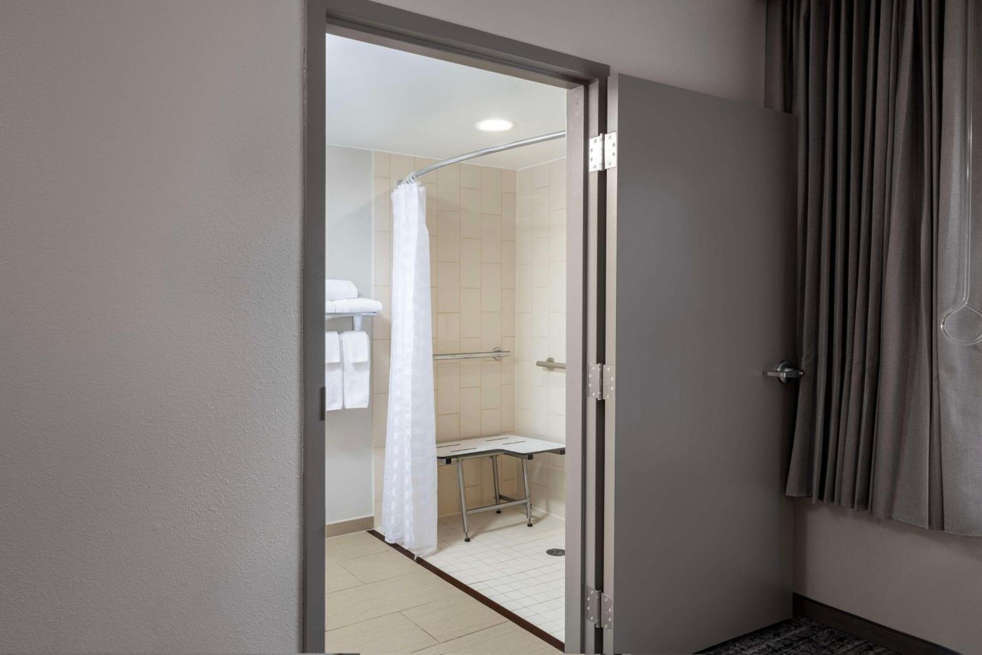 Hyatt Place Detroit/Utica Dış mekan fotoğraf